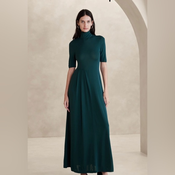 Banana Republic Dresses & Skirts - BANANA REPUBLIC JENNIE ASYMMETRICAL MAXI DRESS